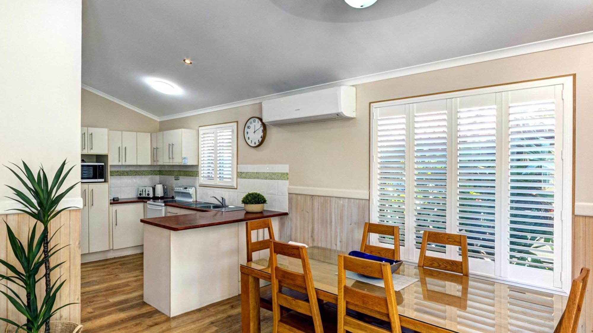 Big4 Adventure Whitsunday Resort Airlie Beach Exterior foto